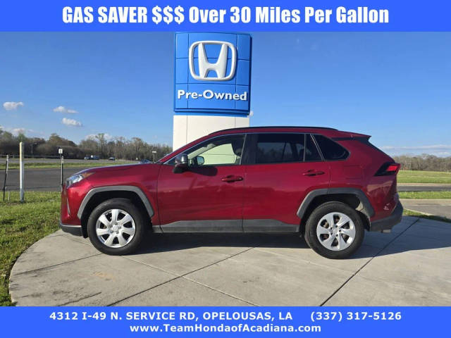 2019 Toyota RAV4 LE FWD photo