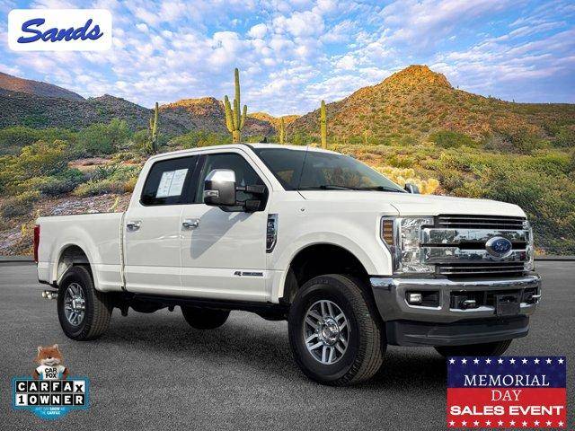 2019 Ford F-250 Super Duty LARIAT 4WD photo