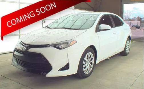 2018 Toyota Corolla LE FWD photo