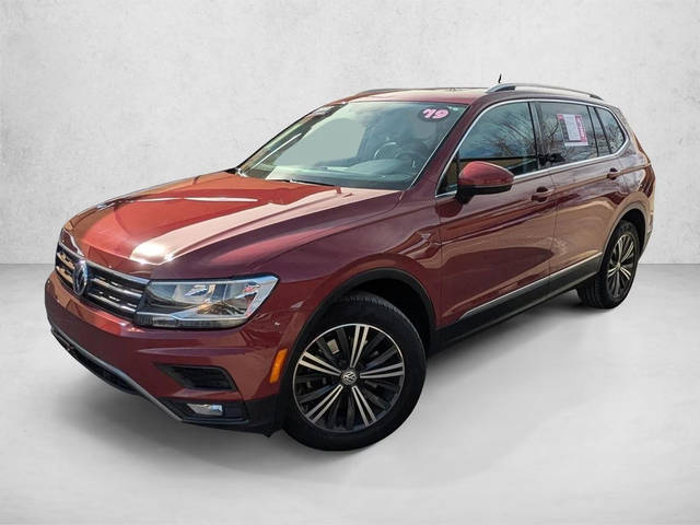 2019 Volkswagen Tiguan SEL FWD photo