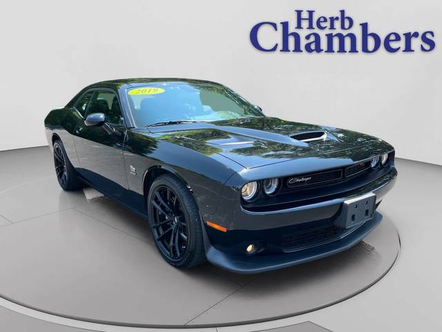 2019 Dodge Challenger R/T Scat Pack RWD photo