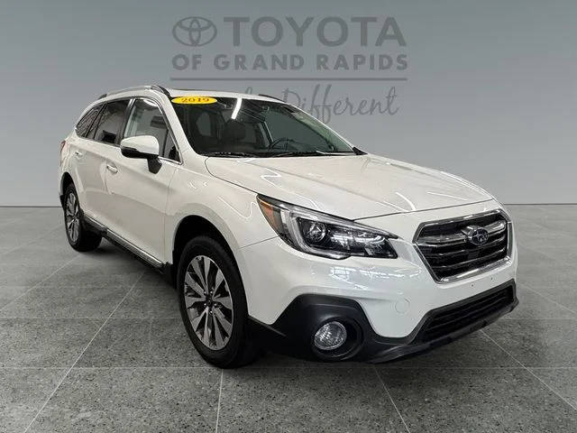 2019 Subaru Outback Touring AWD photo