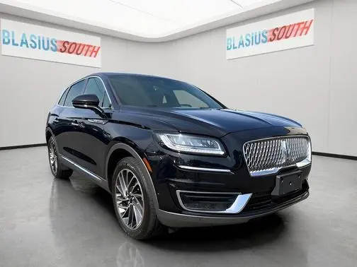 2019 Lincoln Nautilus Reserve AWD photo