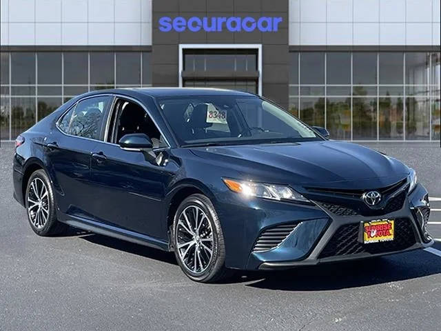 2019 Toyota Camry SE FWD photo