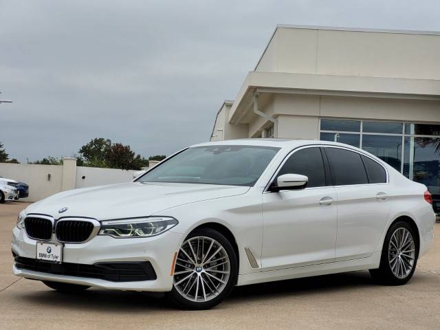 2019 BMW 5 Series 530i RWD photo