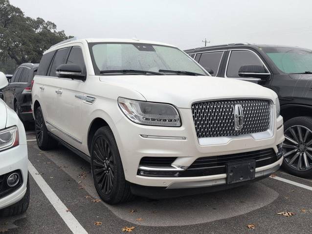 2019 Lincoln Navigator Select RWD photo
