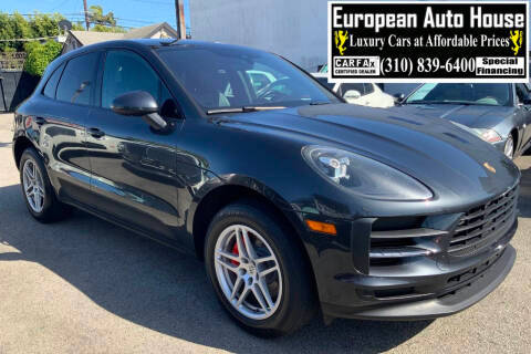2019 Porsche Macan AWD photo