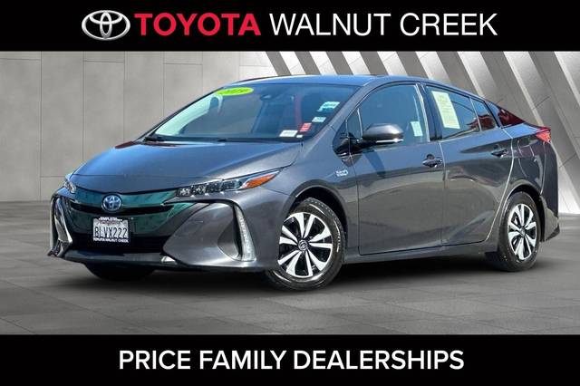 2019 Toyota Prius Prime Plus FWD photo