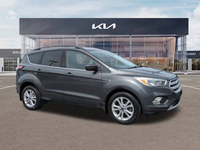 2018 Ford Escape SE FWD photo