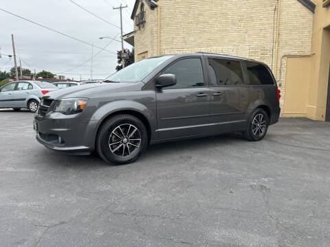 2017 Dodge Grand Caravan GT FWD photo
