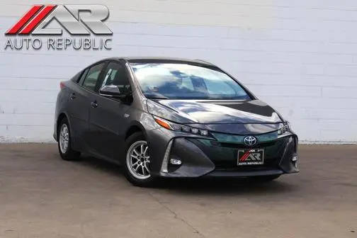 2019 Toyota Prius Prime Advanced FWD photo