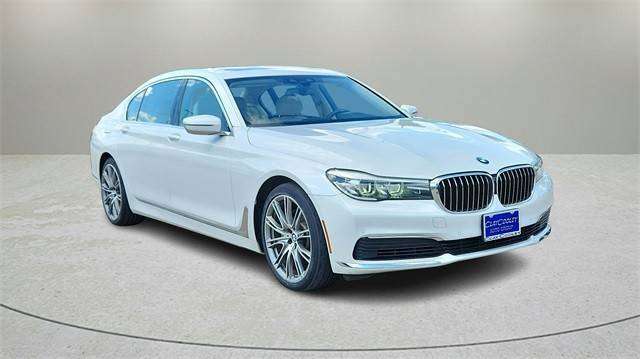 2019 BMW 7 Series 740i RWD photo