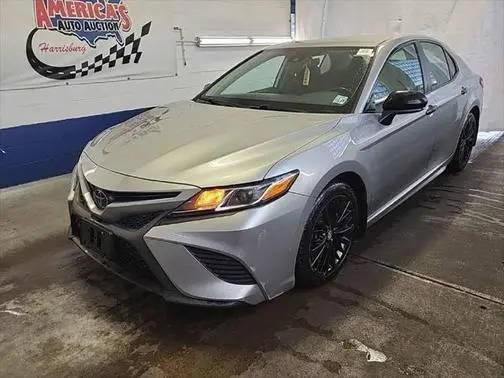 2019 Toyota Camry SE FWD photo