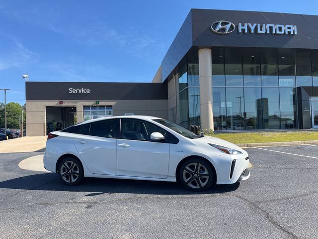 2019 Toyota Prius Limited FWD photo