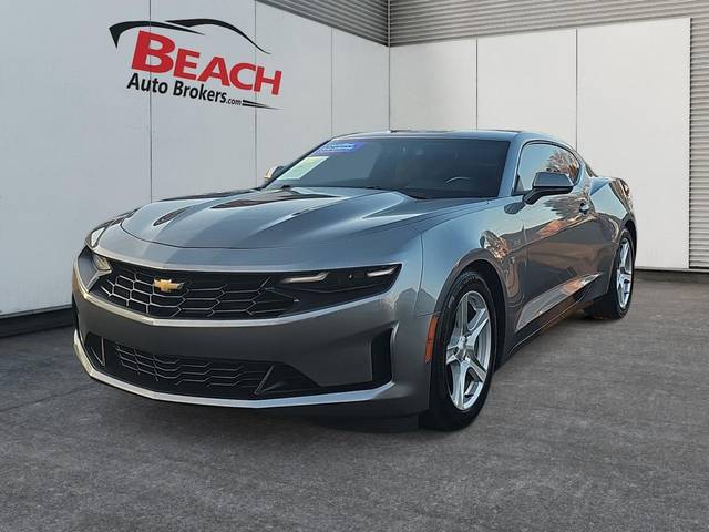 2019 Chevrolet Camaro 1LT RWD photo