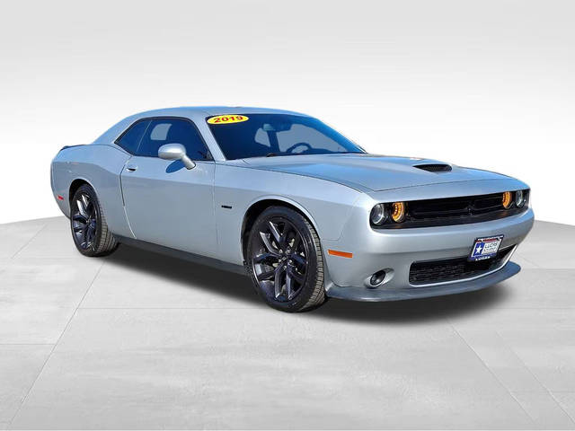2019 Dodge Challenger R/T RWD photo