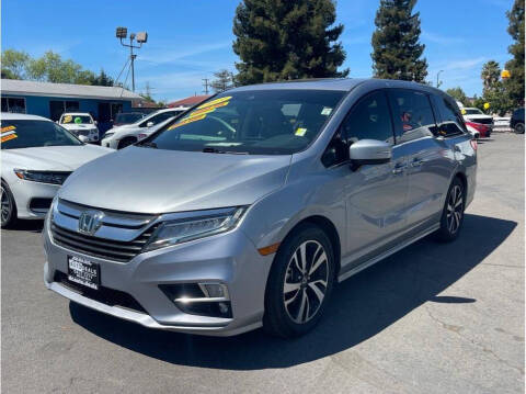 2019 Honda Odyssey Elite FWD photo
