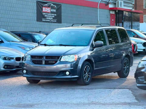 2017 Dodge Grand Caravan GT FWD photo