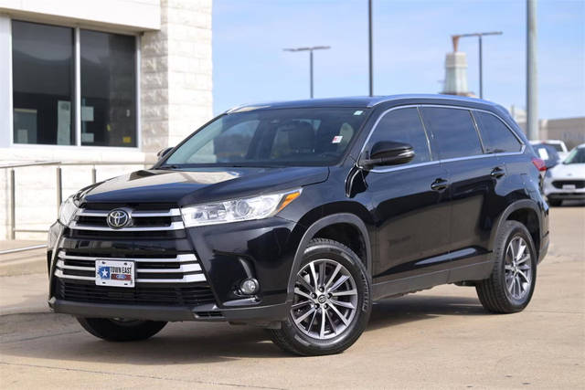 2019 Toyota Highlander XLE FWD photo