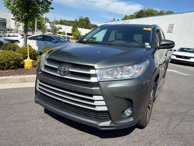 2019 Toyota Highlander XLE FWD photo