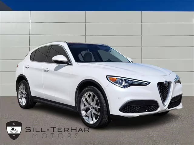 2019 Alfa Romeo Stelvio Ti Lusso AWD photo