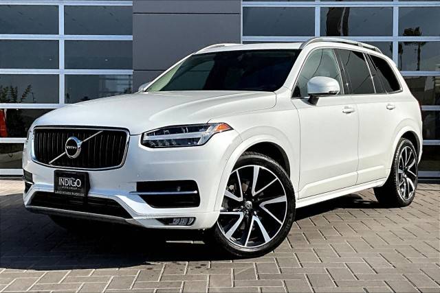 2019 Volvo XC90 Momentum AWD photo