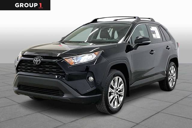 2019 Toyota RAV4 XLE Premium FWD photo