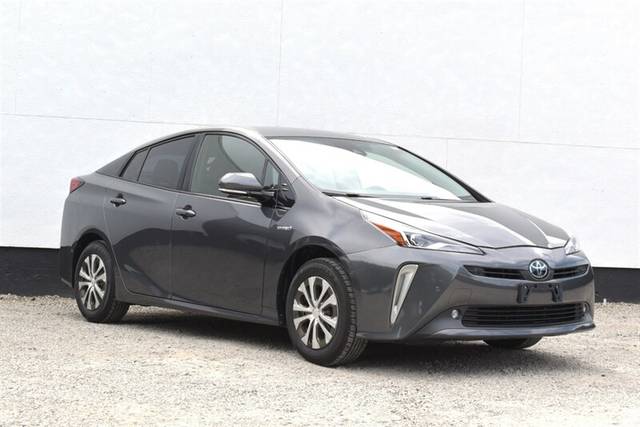 2019 Toyota Prius XLE AWD photo