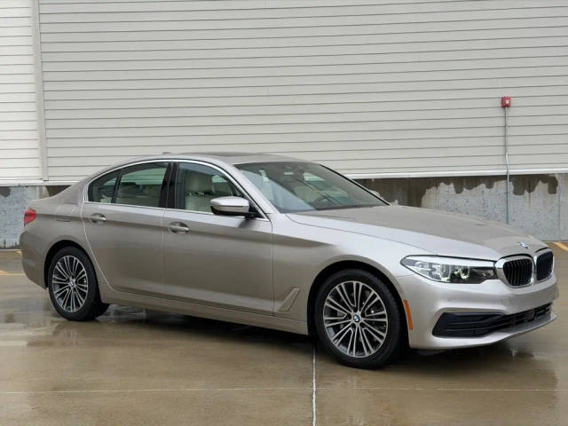 2019 BMW 5 Series 530i xDrive AWD photo