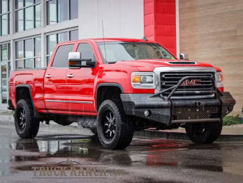 2018 GMC Sierra 2500HD SLT 4WD photo