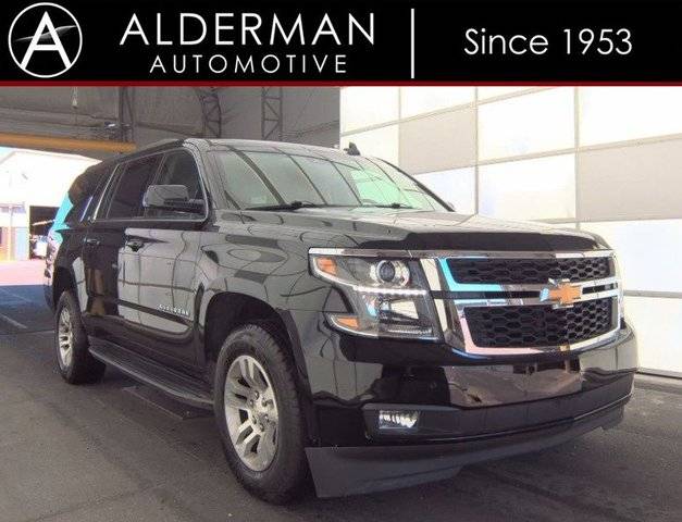 2019 Chevrolet Suburban LT 4WD photo