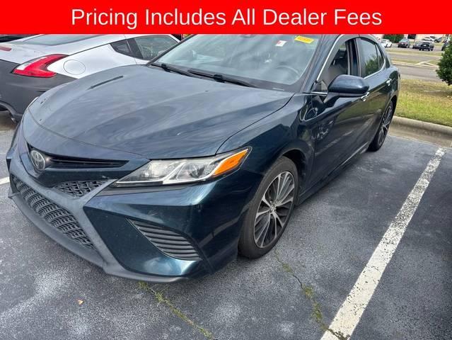 2019 Toyota Camry SE FWD photo