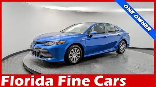 2019 Toyota Camry Hybrid LE FWD photo