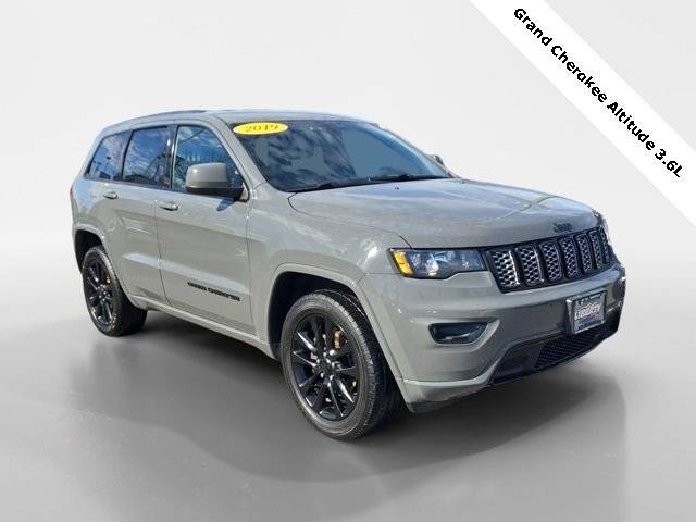 2019 Jeep Grand Cherokee Altitude 4WD photo