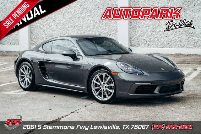 2019 Porsche Cayman  RWD photo