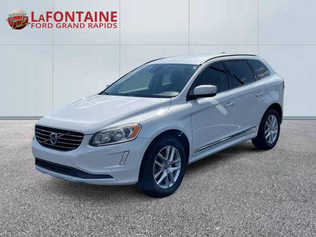 2017 Volvo XC60 FWD photo