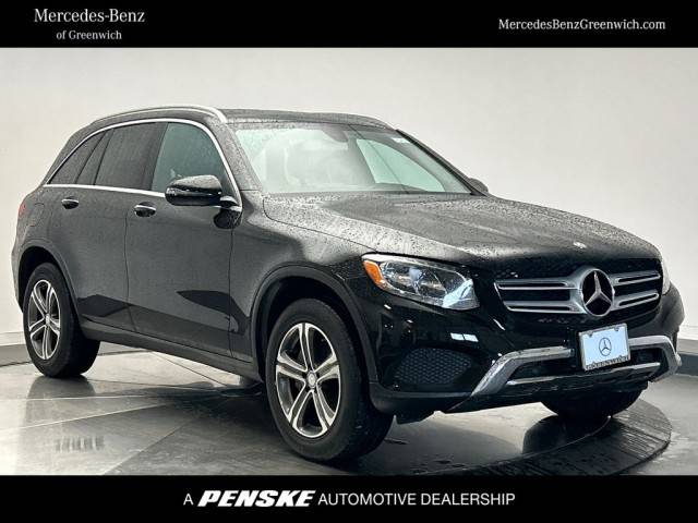 2016 Mercedes-Benz GLC-Class GLC 300 AWD photo