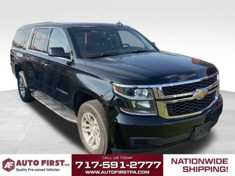 2019 Chevrolet Suburban LT 4WD photo