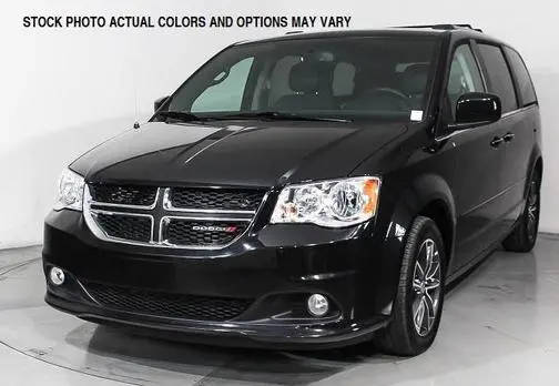 2017 Dodge Grand Caravan SXT FWD photo