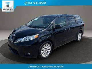 2015 Toyota Sienna XLE AWD photo