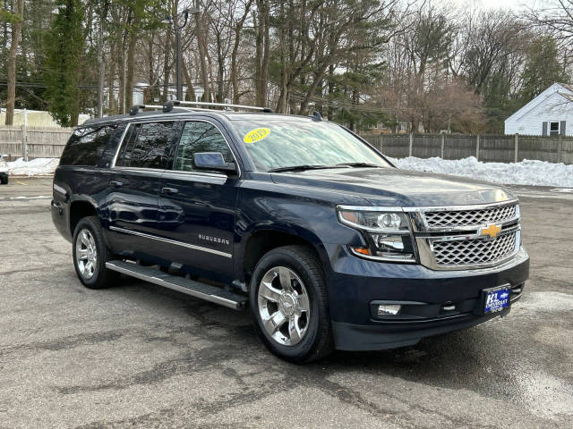 2019 Chevrolet Suburban LT 4WD photo