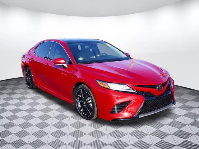 2019 Toyota Camry XSE FWD photo