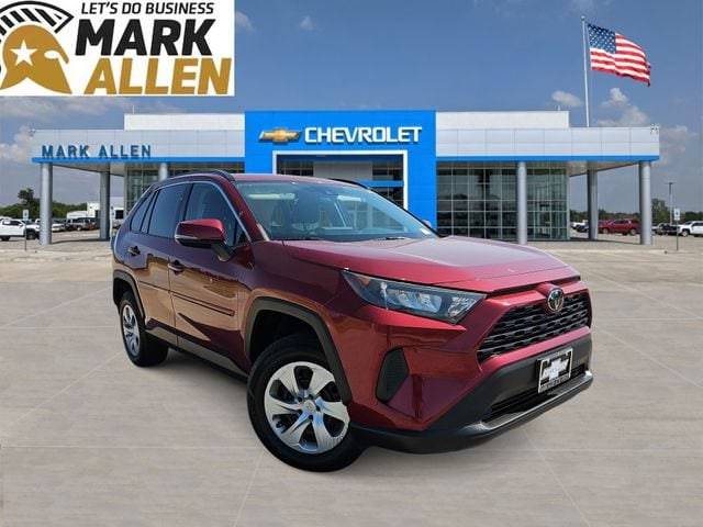 2019 Toyota RAV4 LE AWD photo