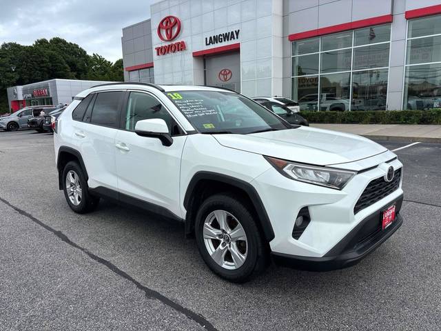 2019 Toyota RAV4 XLE AWD photo