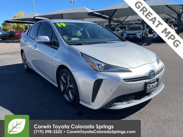 2019 Toyota Prius XLE FWD photo