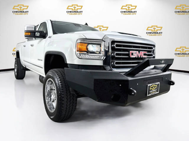2019 GMC Sierra 2500HD SLT 4WD photo