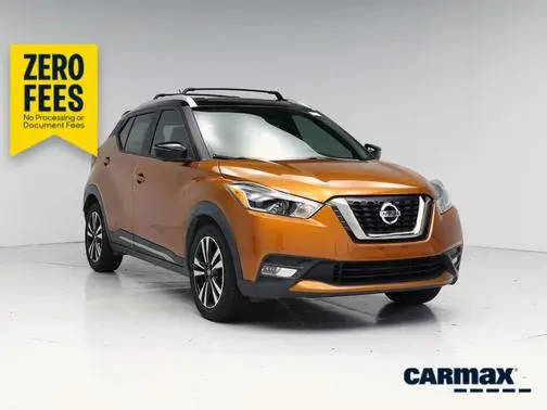 2019 Nissan Kicks SR FWD photo