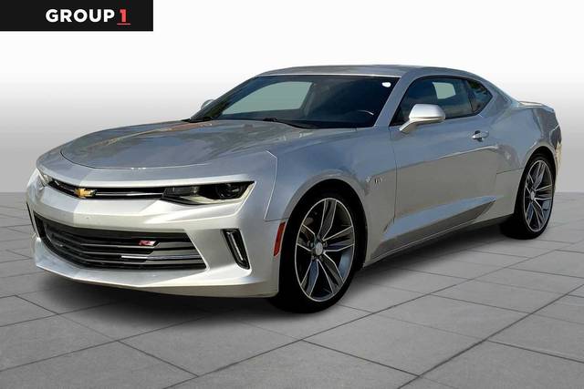 2018 Chevrolet Camaro 1LT RWD photo