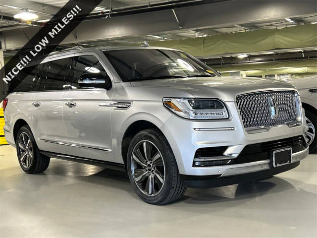 2019 Lincoln Navigator L Reserve 4WD photo