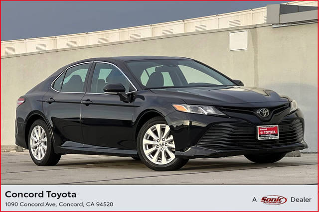 2019 Toyota Camry LE FWD photo